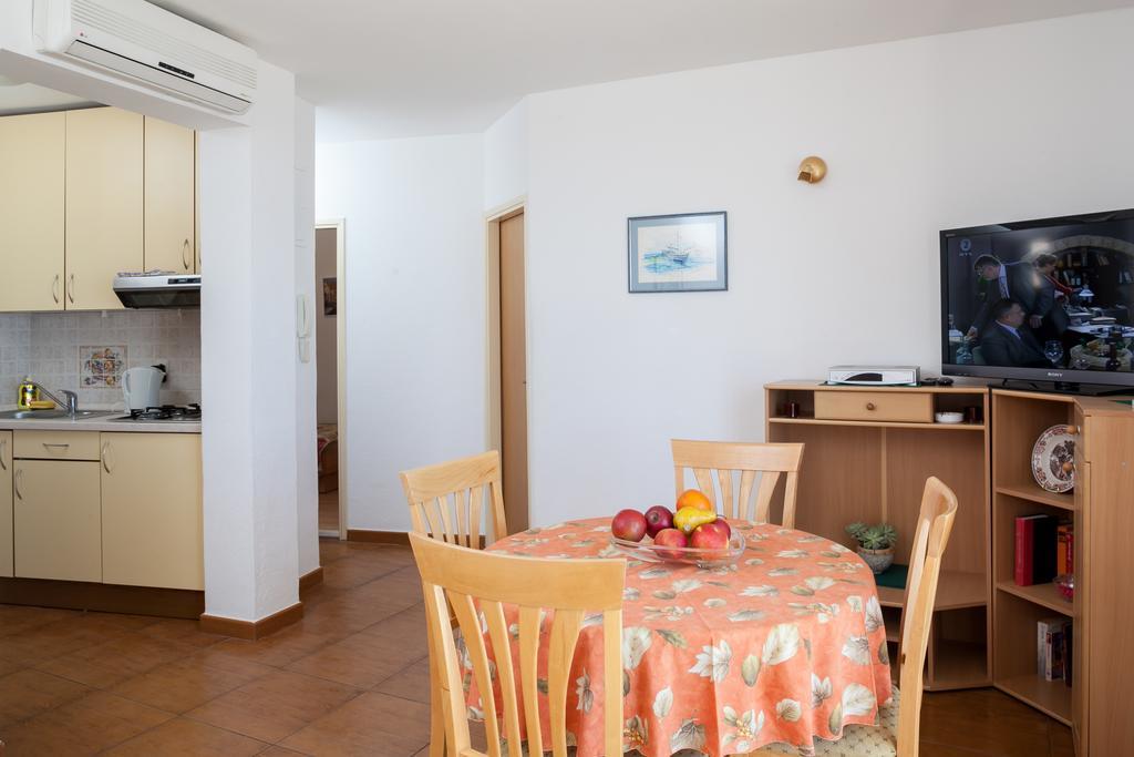 Apartments Waterfront Ivan بودغورا الغرفة الصورة