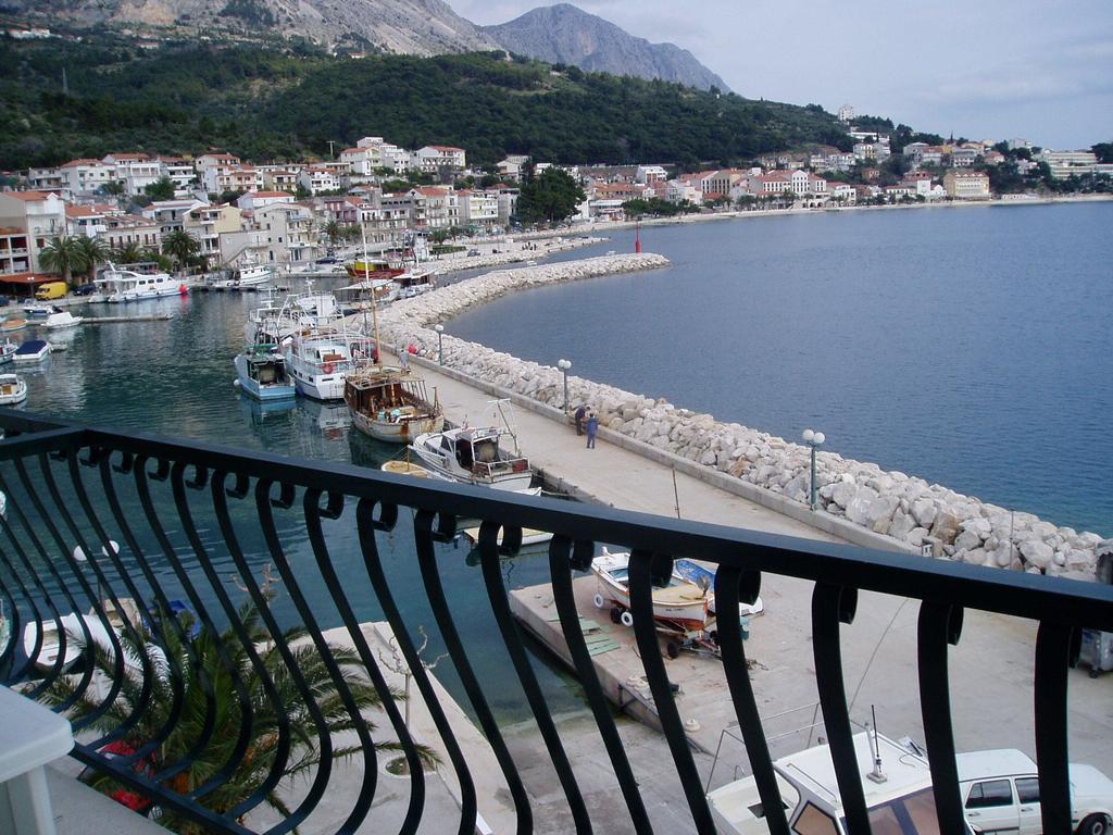 Apartments Waterfront Ivan بودغورا الغرفة الصورة