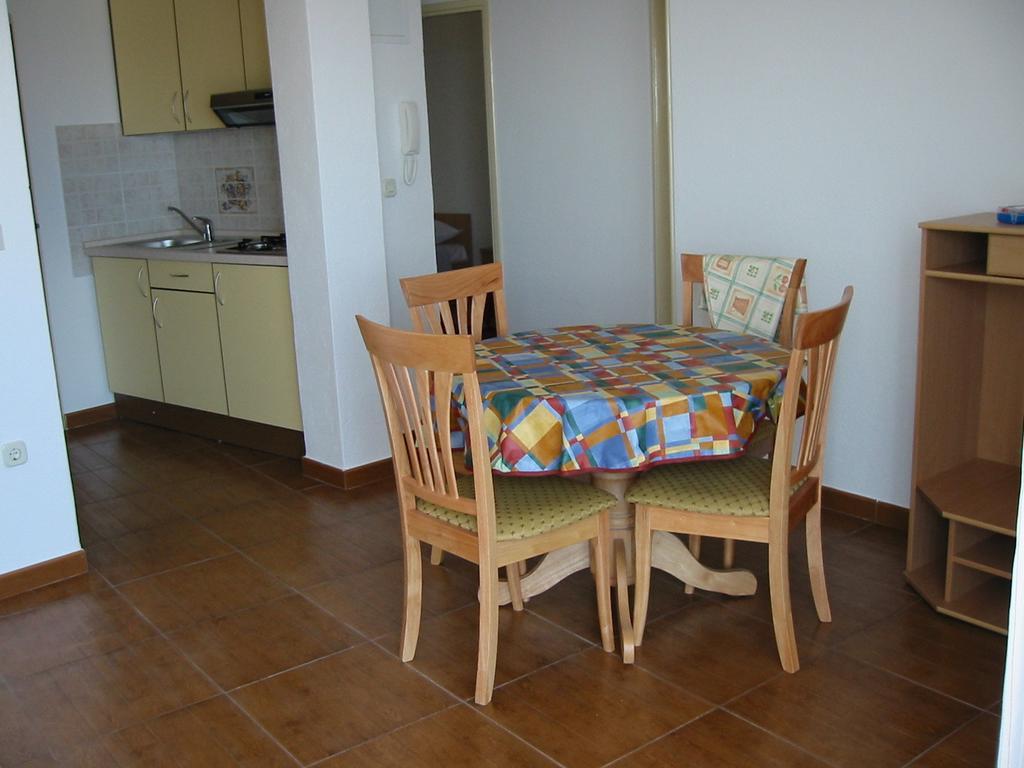 Apartments Waterfront Ivan بودغورا الغرفة الصورة
